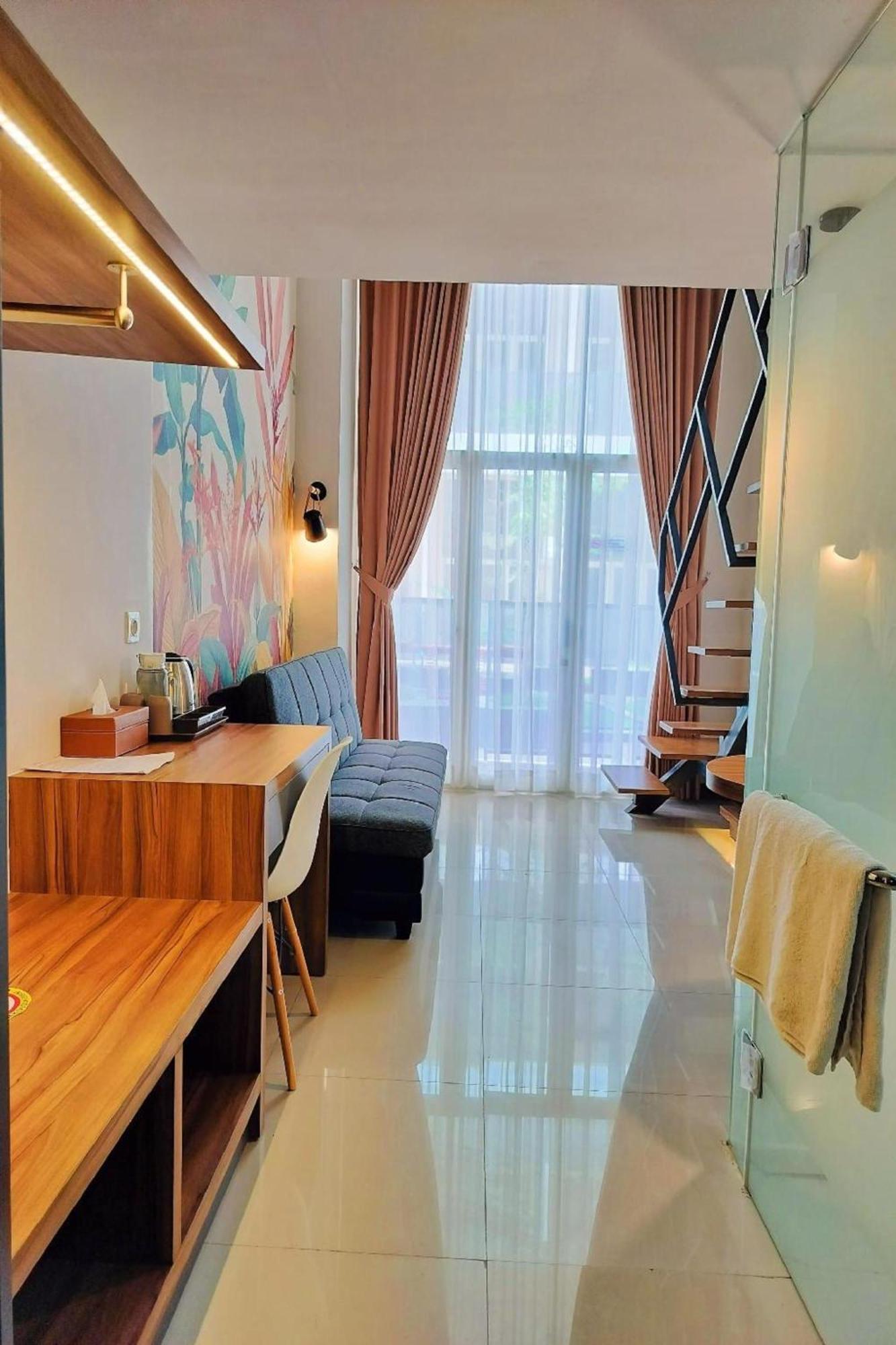 Super Oyo Collection O 30 Amega Crown Sub Hotel Gununganjar